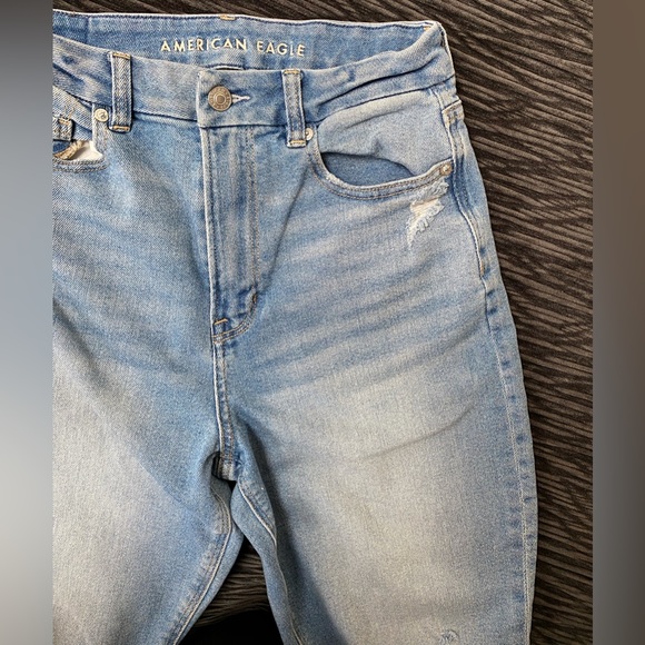 American Eagle Curvy Mom Jean - Size 6 - Picture 8 of 11